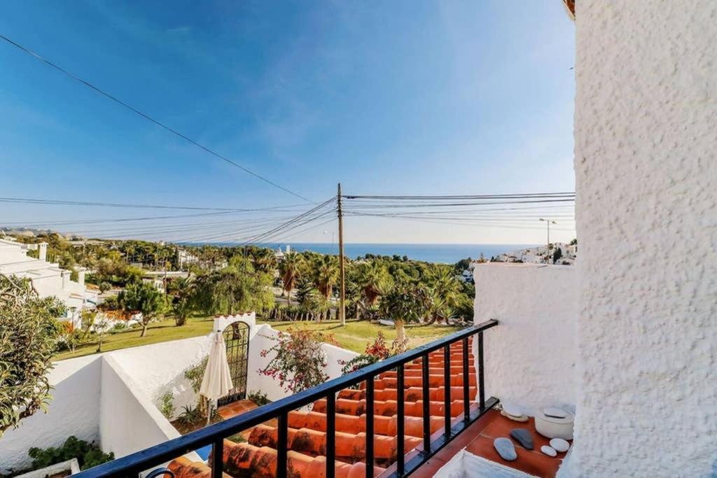 Capistrano Village, 1 bedroom + free wi-fi Nerja Buitenkant foto