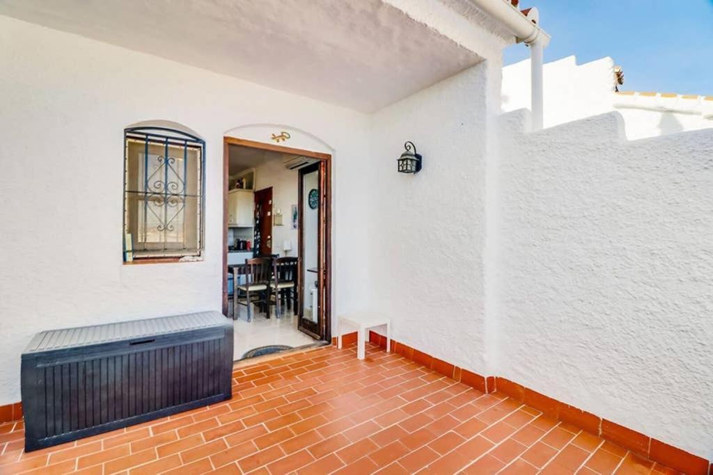 Capistrano Village, 1 bedroom + free wi-fi Nerja Buitenkant foto
