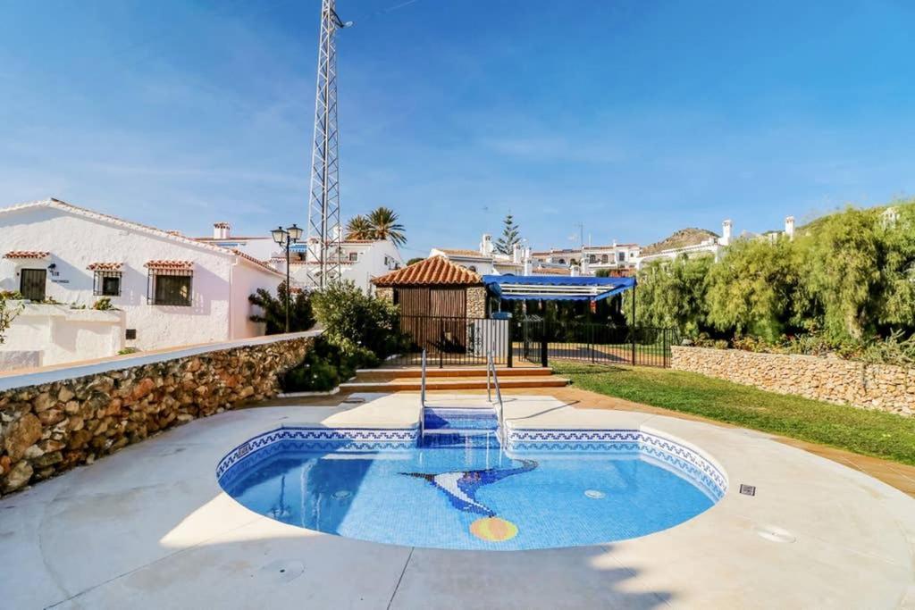 Capistrano Village, 1 bedroom + free wi-fi Nerja Buitenkant foto