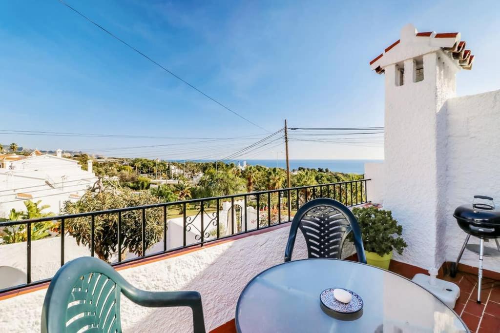 Capistrano Village, 1 bedroom + free wi-fi Nerja Buitenkant foto